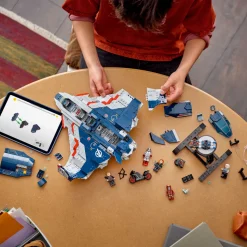 Avengers: Age of Ultron - Quinjet (76325)