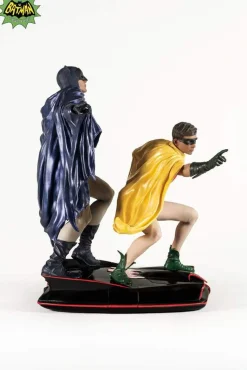 Batman & Robin PVC Diorama Statue 23 cm
