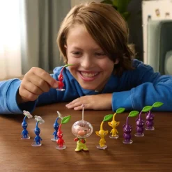 Captain Olimar and Pikmin Multi-Pack