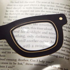 Classic Readers Bookmark with Magnifier