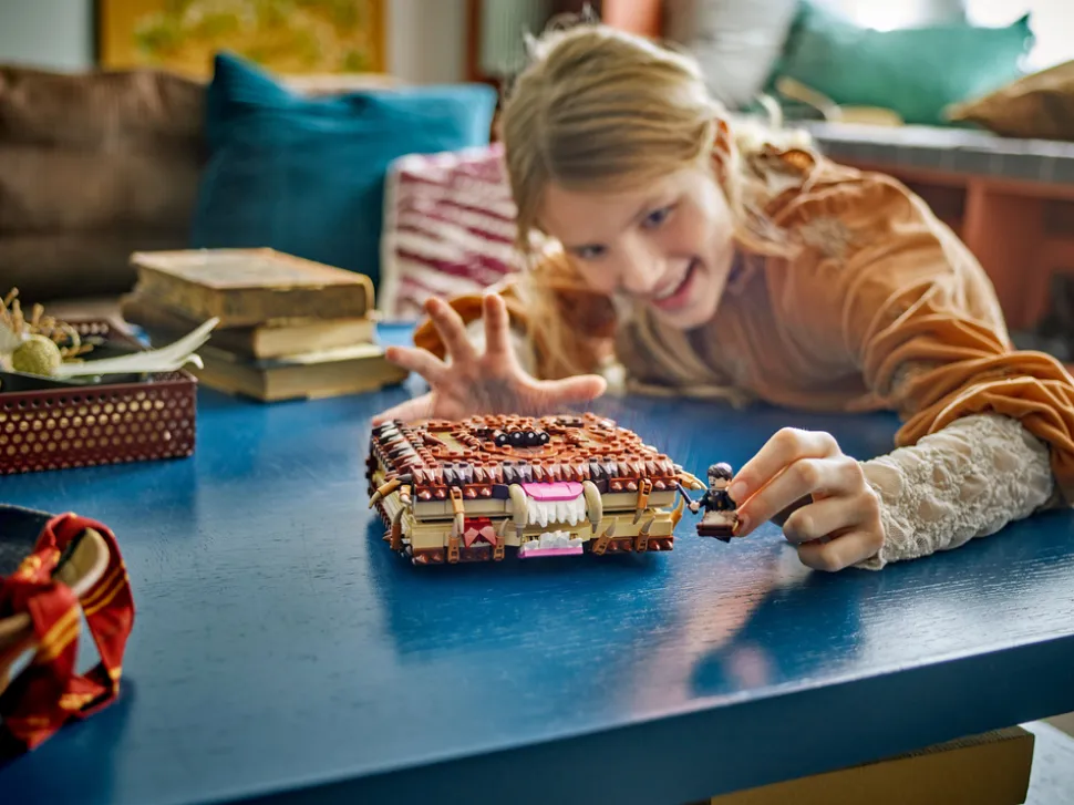 Den glefsende Monsterboken om monstre (76449)