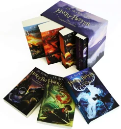 Harry Potter Box Set: The Complete Collection (Children’s Paperback)