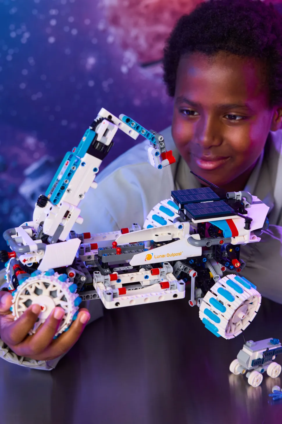 Lunar Outpost månerover-romkjøretøy (42211)