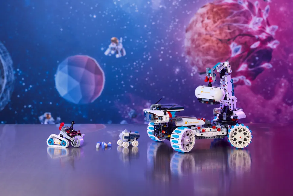 Lunar Outpost månerover-romkjøretøy (42211)