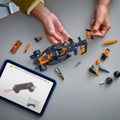 McLaren F1 Team MCL38-racerbil (77251)