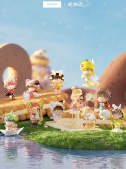 Mimi Conquer the Small World! Series Trading Figure