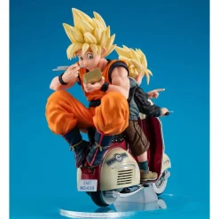 Super Saiyan Son Goku & Super Saiyan Son Gohan on Motorbike Desktop PVC Diorama 16 cm