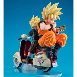 Super Saiyan Son Goku & Super Saiyan Son Gohan on Motorbike Desktop PVC Diorama 16 cm