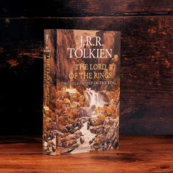 The Fellowship of the Ring (The Lord of the Rings, Book 1)